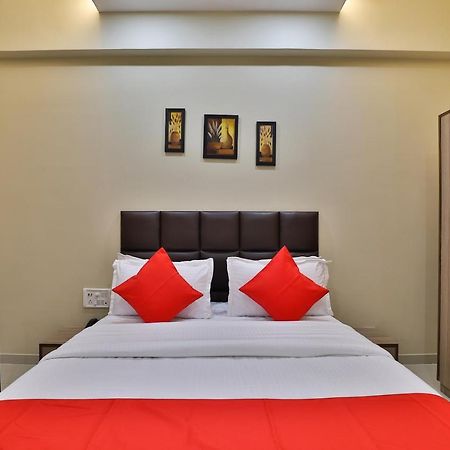 Oyo 28429 Hotel Citadel Surate Extérieur photo